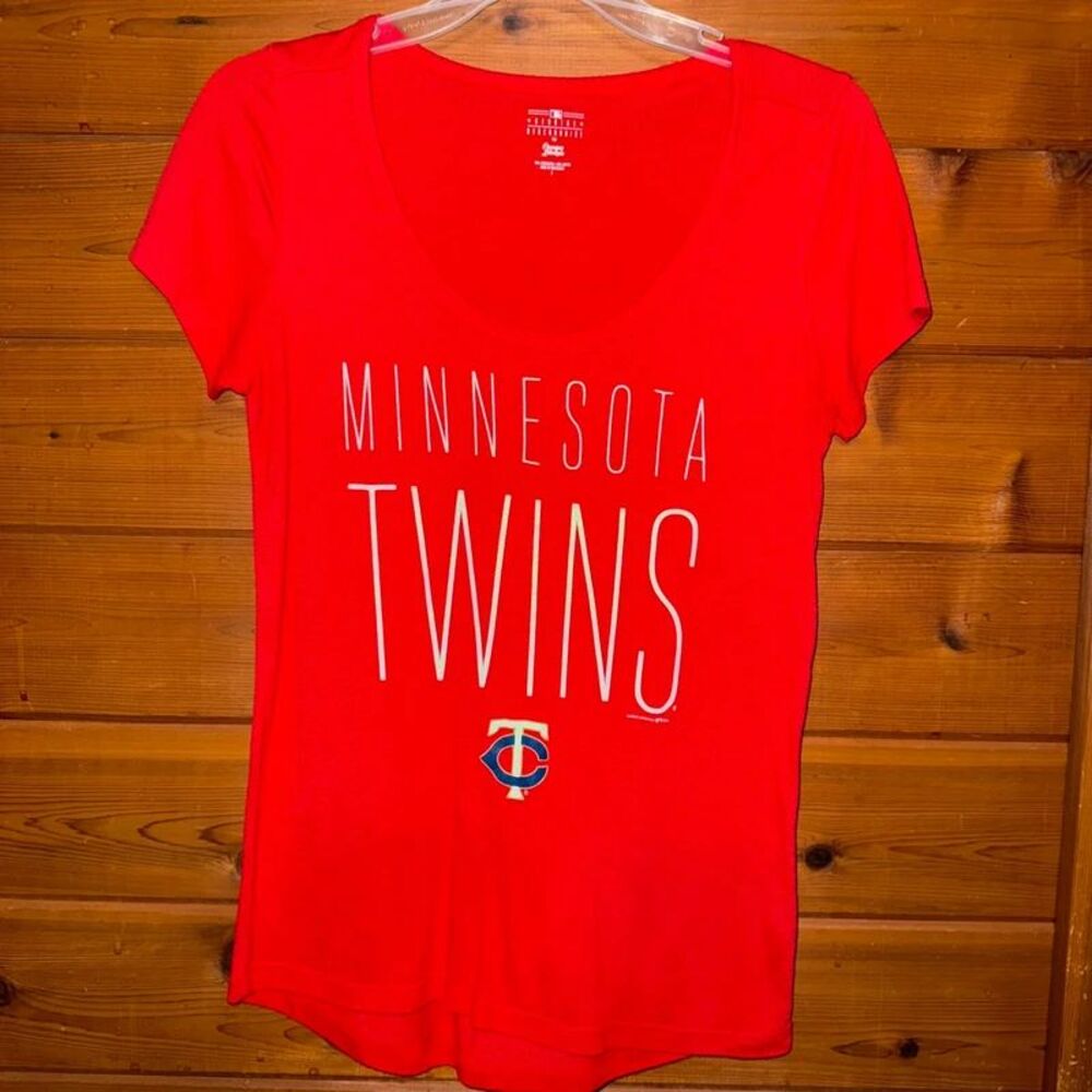 Minnesota Twins Red Scoop Neck Tee Small